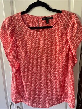 Banana Republic Coral and White Printed Short-Sleeve Blouse